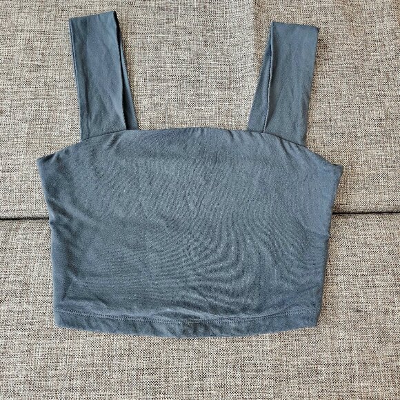 Cute crop top - Picture 3 of 4